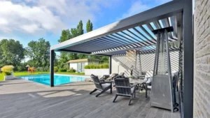 Lamellendach aus Aluminium mit regulierbaren Lamellen – moderne Terrassenüberdachung in Dresden