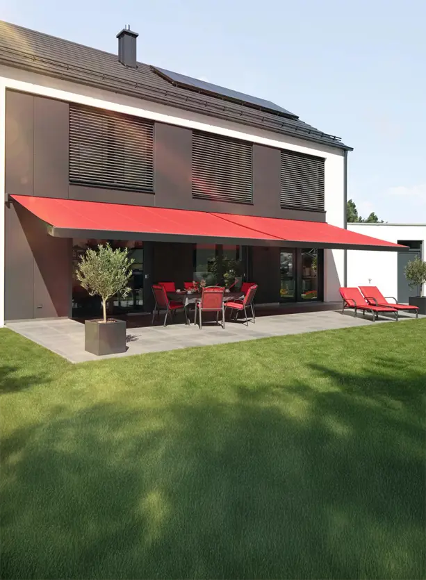 Moderne Markisen nach Maß von Ombrage in Dresden – stilvoller Sonnenschutz für Terrasse und Balkon