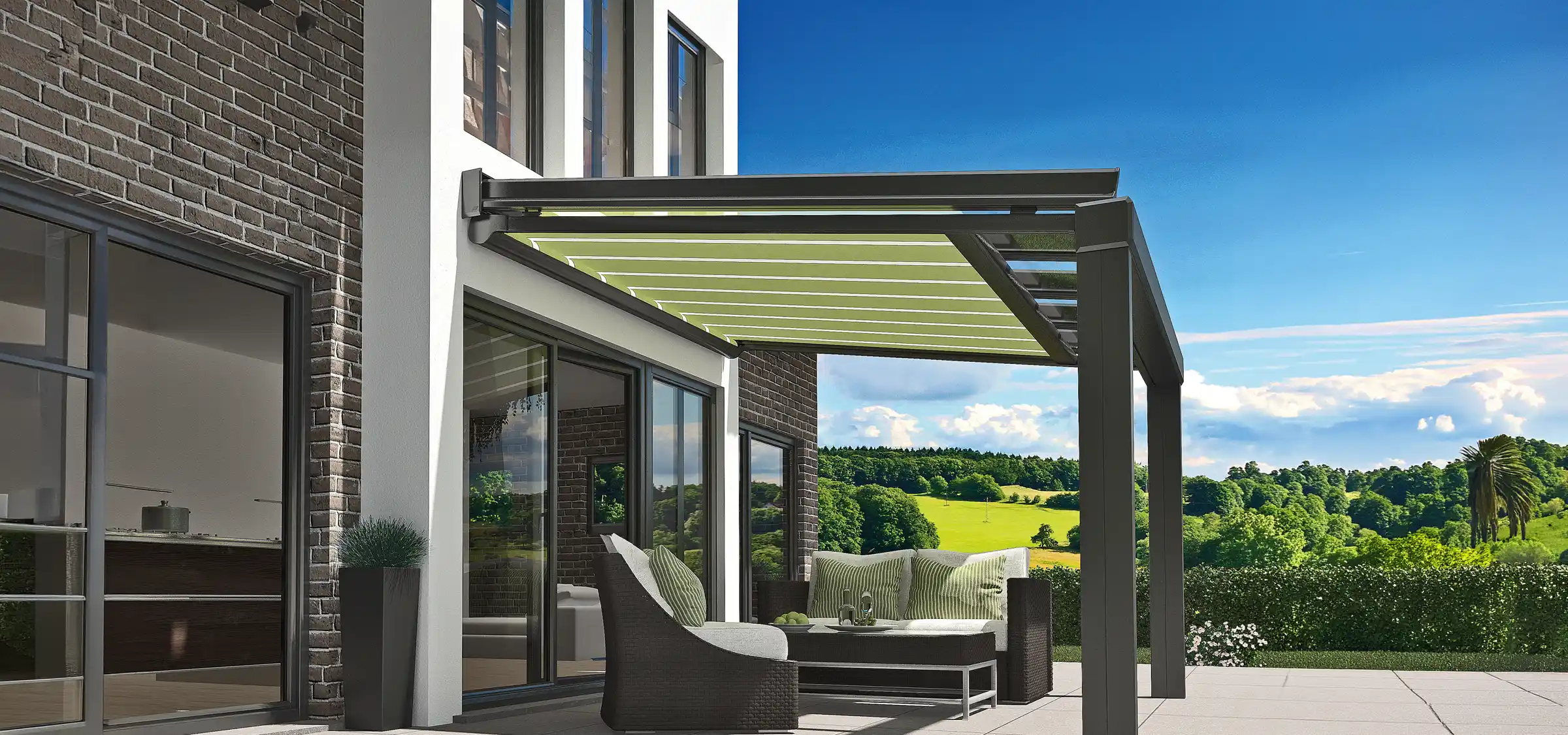 Unterdachmarkise mit grün gestreiftem Tuch an einem modernen Terrassendach